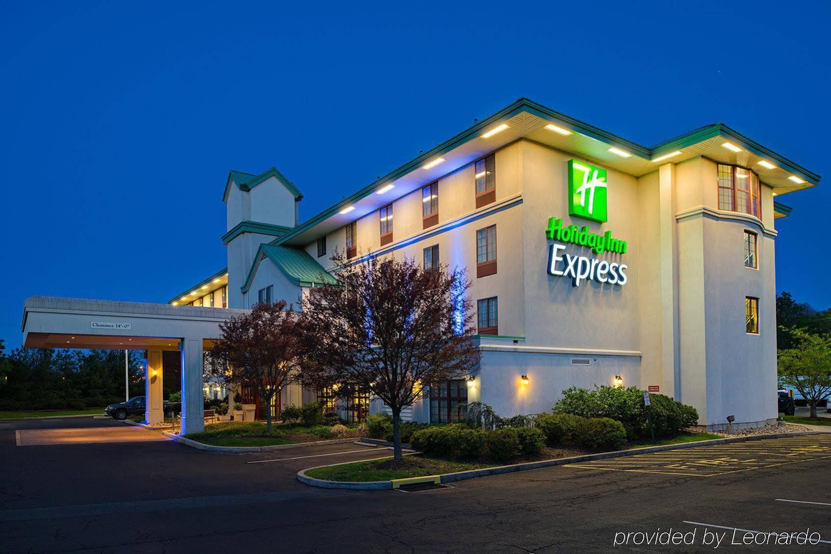 Holiday Inn Express Philadelphia Ne - Langhorne, An Ihg Hotel Ngoại thất bức ảnh